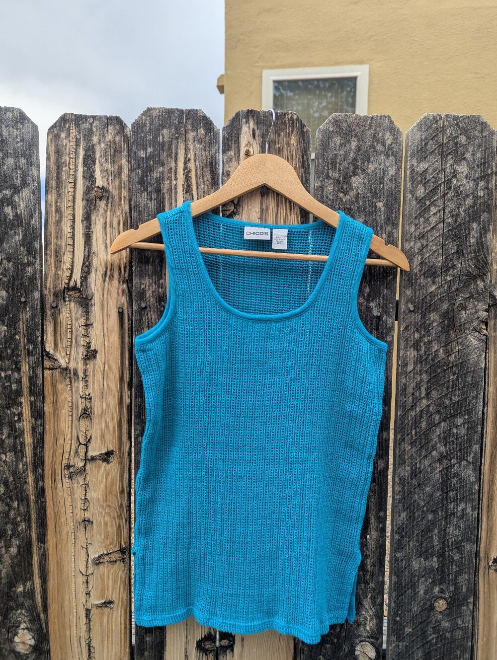 100% cotton Chicos Bright Turquoise Knit Tank Top